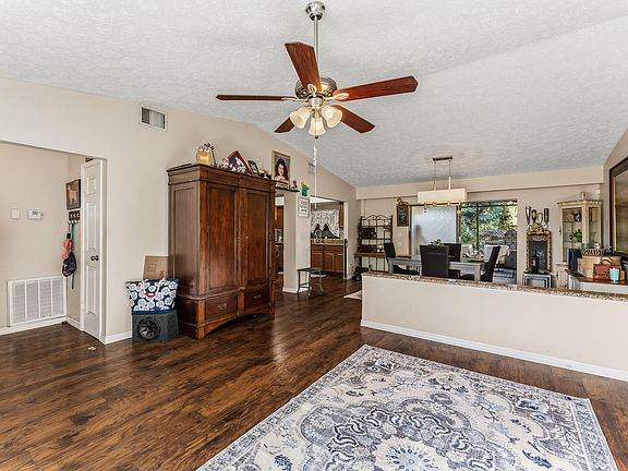 2nd image of 2381 SE Gillette Avenue