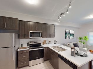 715 Leola St, Winnipeg, MB R2C3R3