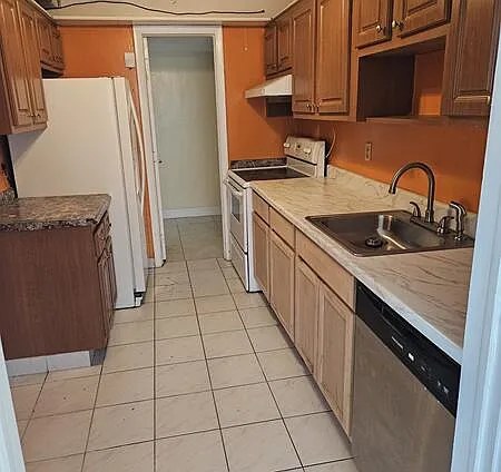 4174 Inverrary Dr #702 — Photo 2