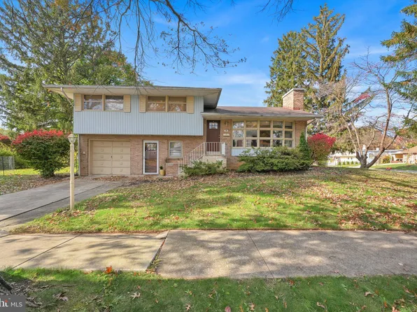 48 Colgate Dr, Camp Hill, PA 17011