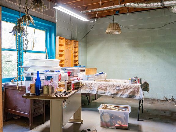 39th image of this home