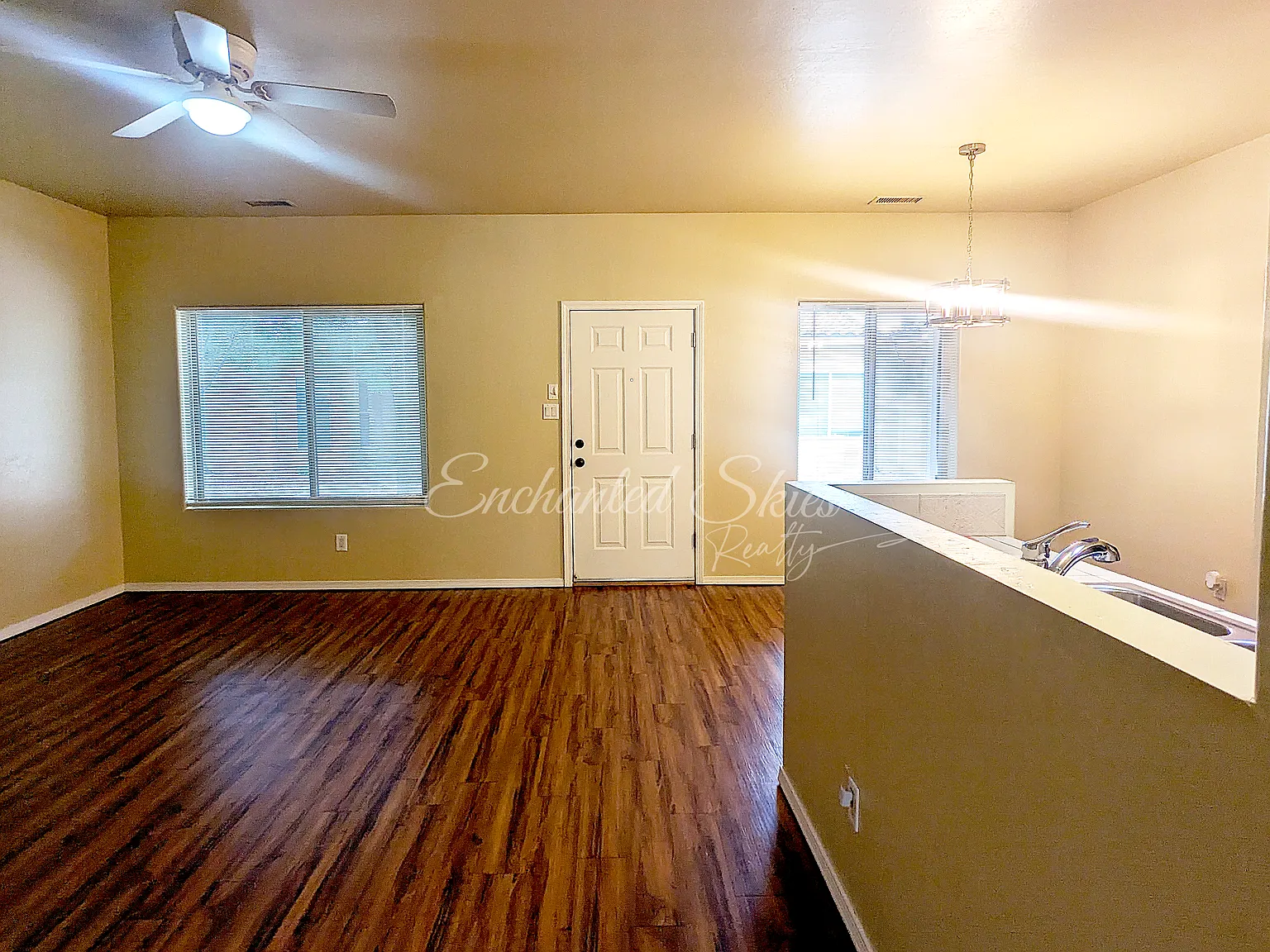3051 Southern Blvd SE — Photo 2