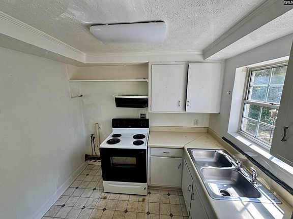 5th image of 2108 Broad St APT 23
