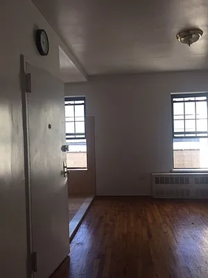 Rented by G2 Realty Group LLC | media 16