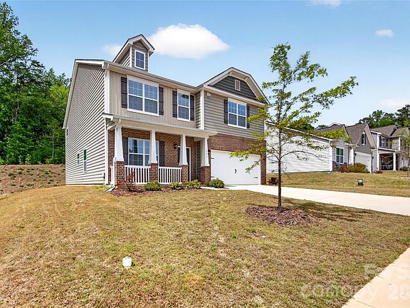 3rd image of 111 Beech Tree Ln
