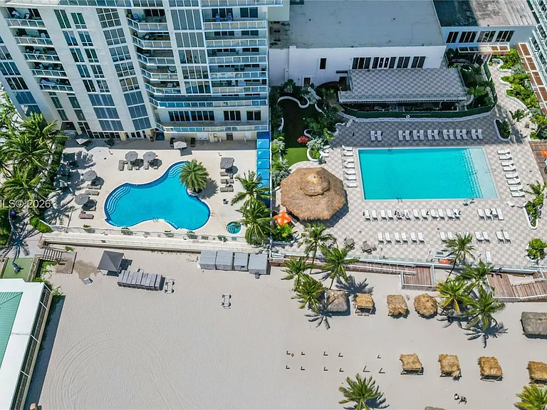 16699 Collins Ave #2709 — Photo 3