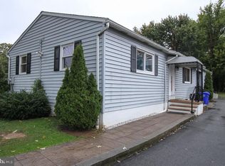 1415 Liggett Ave, Reading, PA 19607