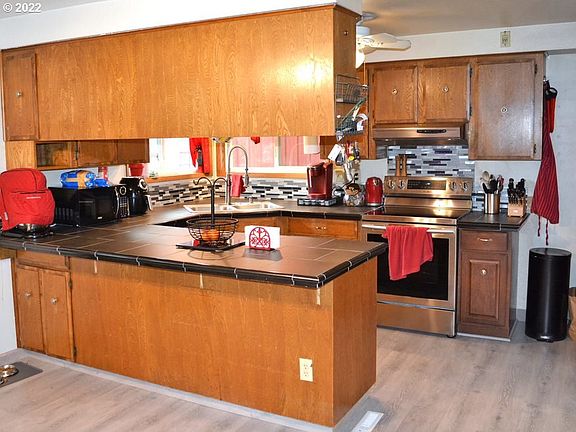 4th image of 8255 SW Glencreek Ct
