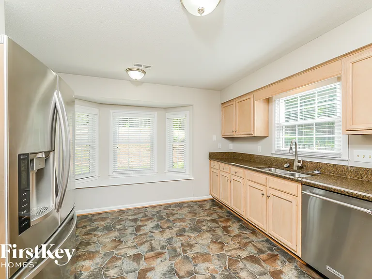 3614 Cardinal Ridge Dr — Photo 8