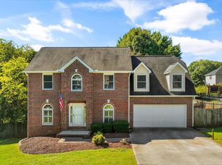 1423 Bayhill Ridge Ln, Knoxville, TN 37922