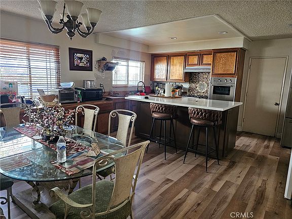 4th image of 7349 Zombar Ave