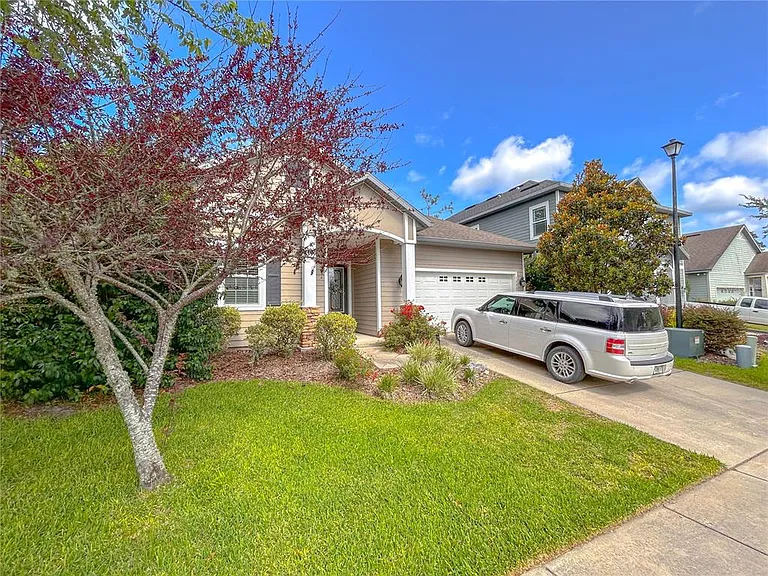 7866 SW 82nd Dr — Photo 1