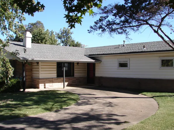 1222 Cherrington Ave, Claremore, OK 74017