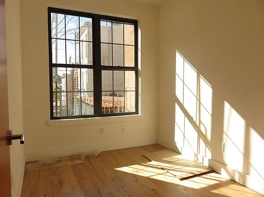 Rented by Rennit Inc. | media 90