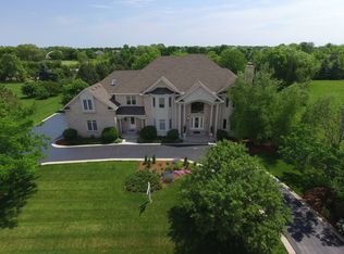 290 Joshua Dr, Hawthorn Woods, IL 60047