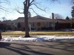 6636 N Kilpatrick Ave, Lincolnwood, IL