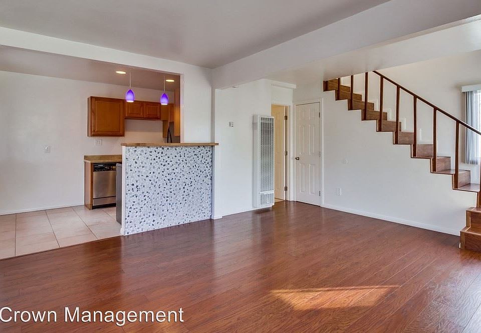 1st image of 1620 Oliver Ave