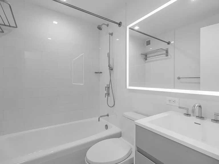124 W 60th St #11L — Photo 9