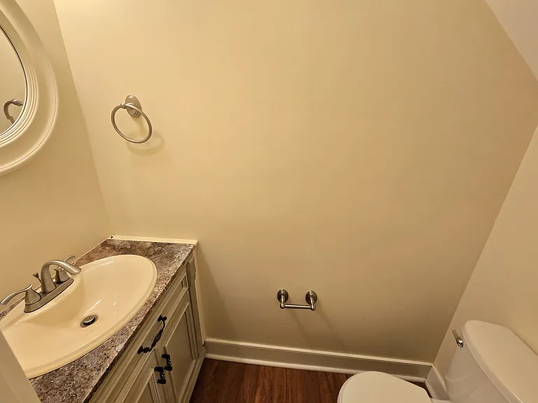 608 S Washington St — Photo 9