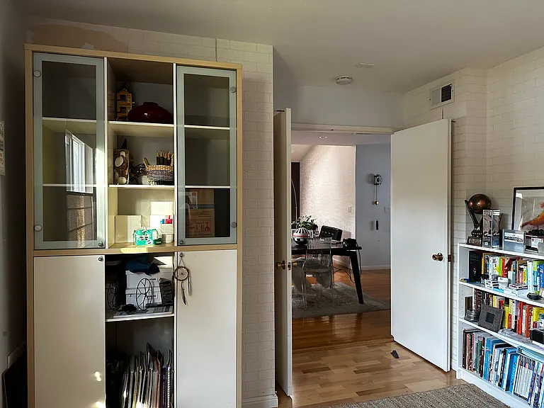 1103 Lord Ivelson Ln — Photo 2