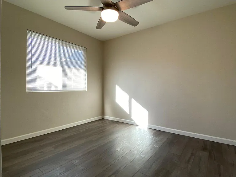 215 River Rock St #5 — Photo 4