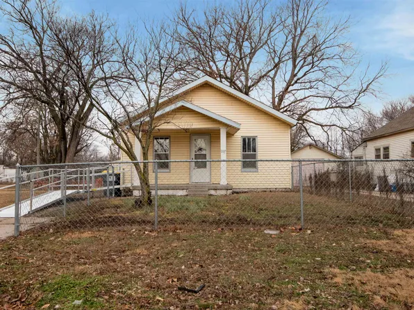 1107 S Glenn Ave, Wichita, KS 67213