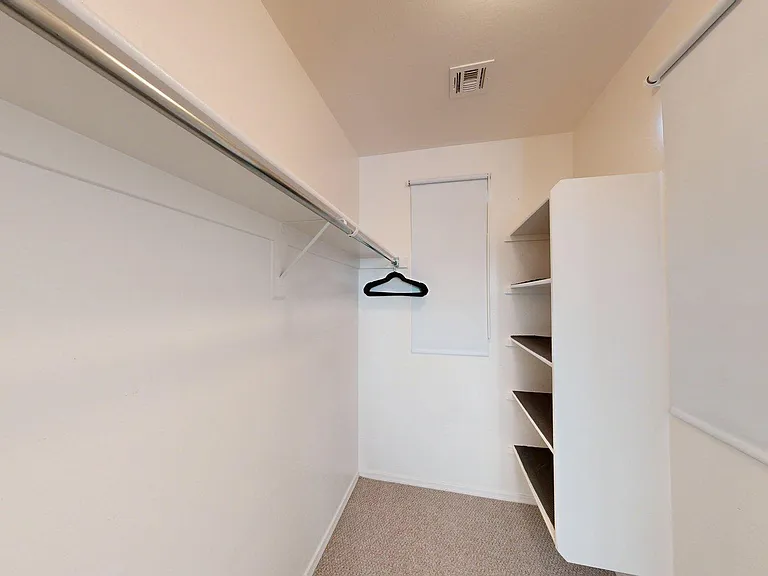 3272 E Meadowview Dr — Photo 27