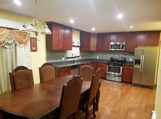 40 3rd St, Dracut, MA 01826