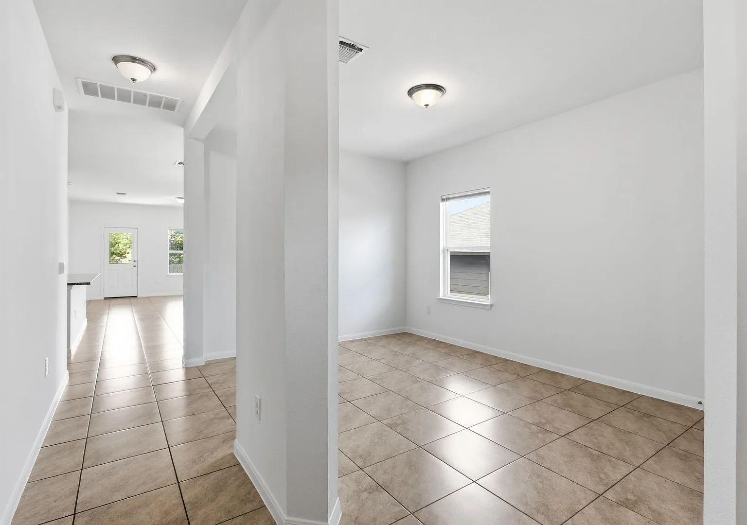 7121 Ranchito Dr, Austin, TX 78744 — Photo 4