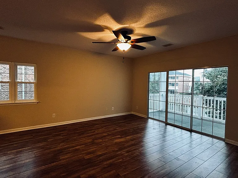3923 Gladiola Ct #201 — Photo 47