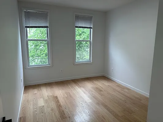 Rented by 18 REALTY | media 11