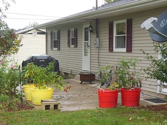 5th image of 46 Fry Dr