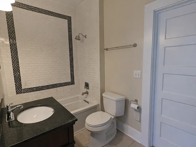 2115 Wallace St — Photo 12