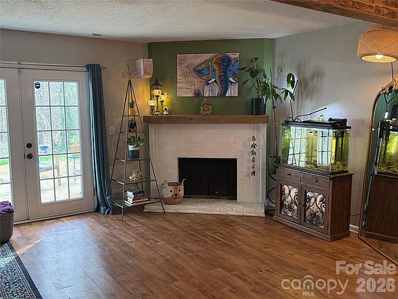 2nd image of 1304 Seaton Rd APT 15