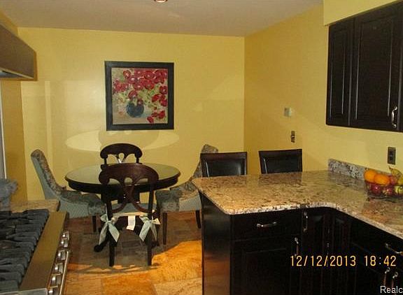 5th image of 8087 Nightingale St