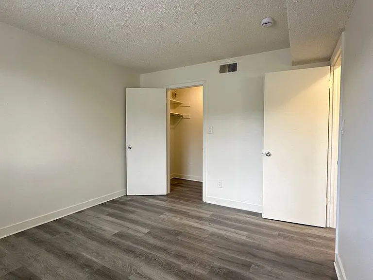 1380 Riverpoint — Photo 17