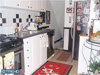 4th image of 5848 Oakland St
