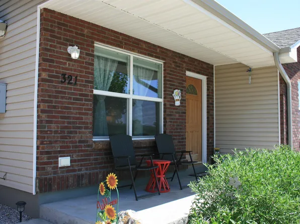 321 N Platte River Dr, Guernsey, WY 82214