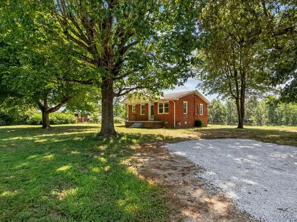 1063 Cedar Creek Rd, Vanleer, TN 37181
