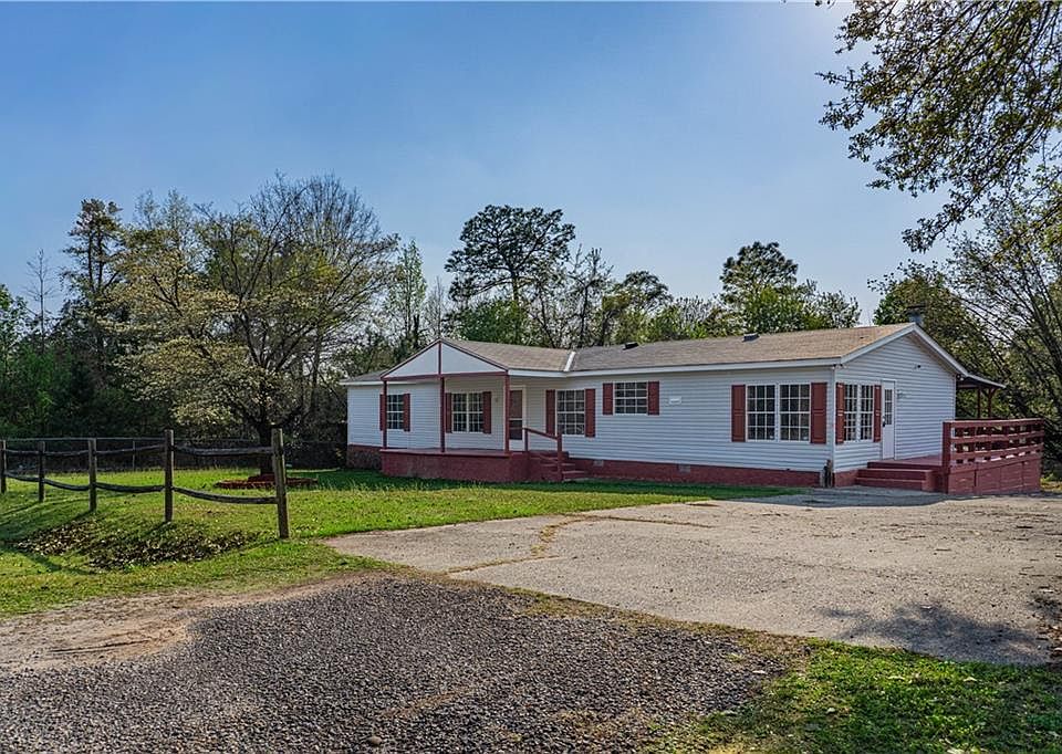 1st image of 24 Dixon Dr