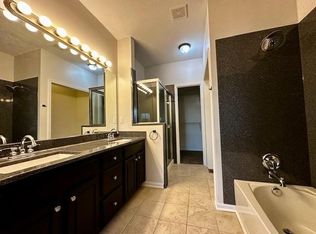 2021 Madison Dr, Bonner Springs, KS 66012