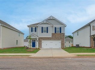 9 Camellia Dr, Fairburn, GA 30213