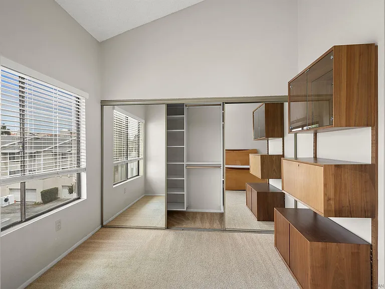 4064 Mahaila Ave #C — Photo 20
