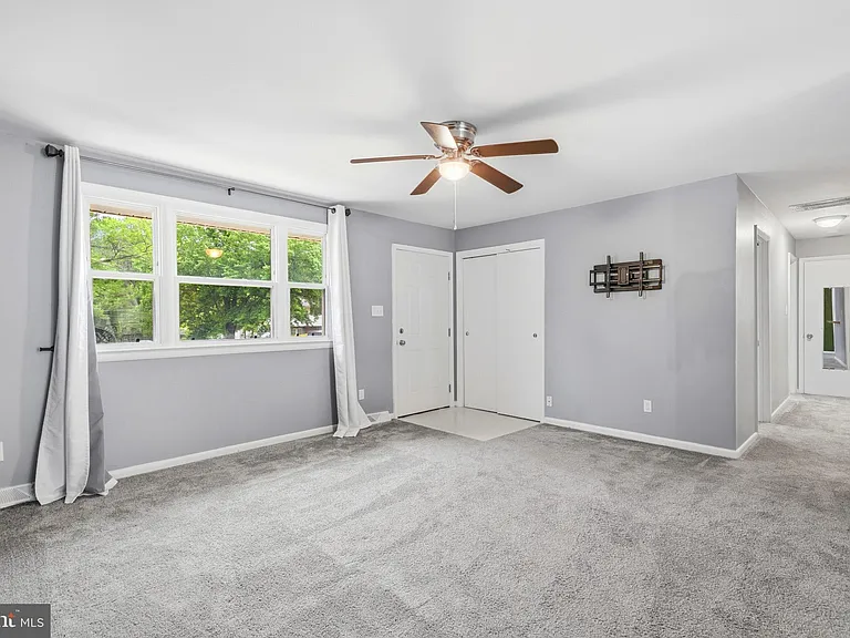 6743 Amherst Rd — Photo 4