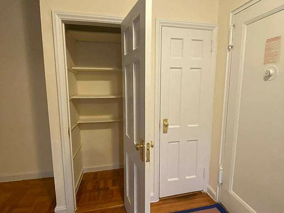 4th image of 400 E 17th St #4B