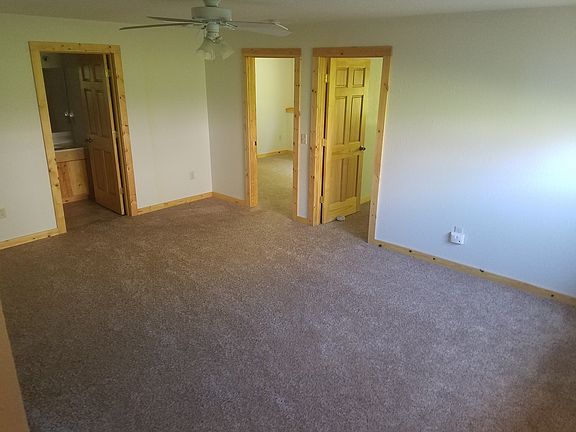 4th image of 780 Diamond Ln