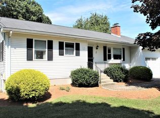 31 Betten Ct, Franklin, MA 02038