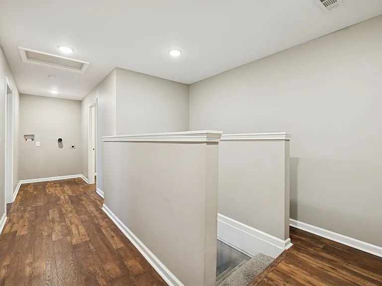 801 Poplar Ave #B — Photo 10