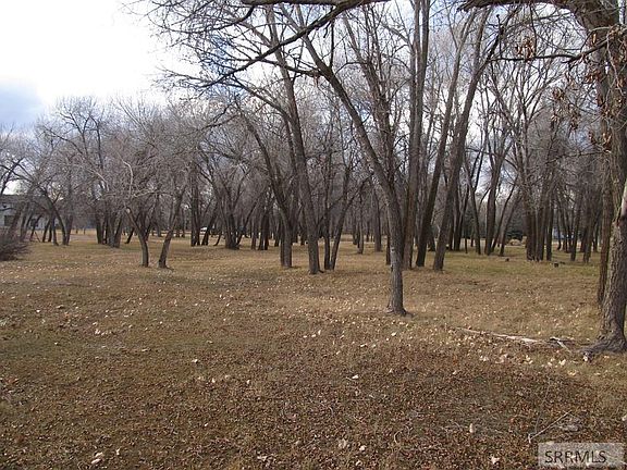 2nd image of 333 N 4440 E