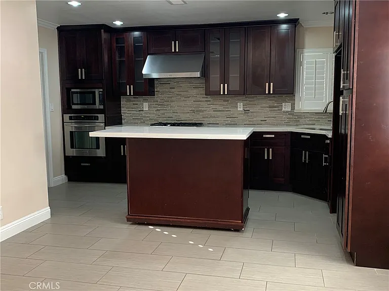 1817 S Palm Ave — Photo 3